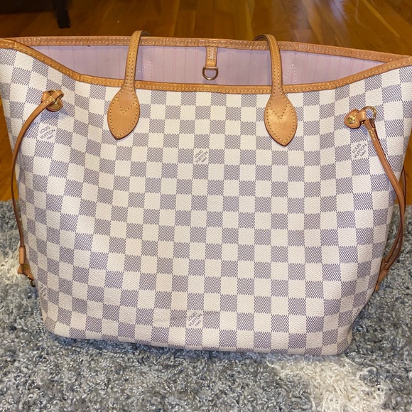 Louis Vuitton Neverfull MM